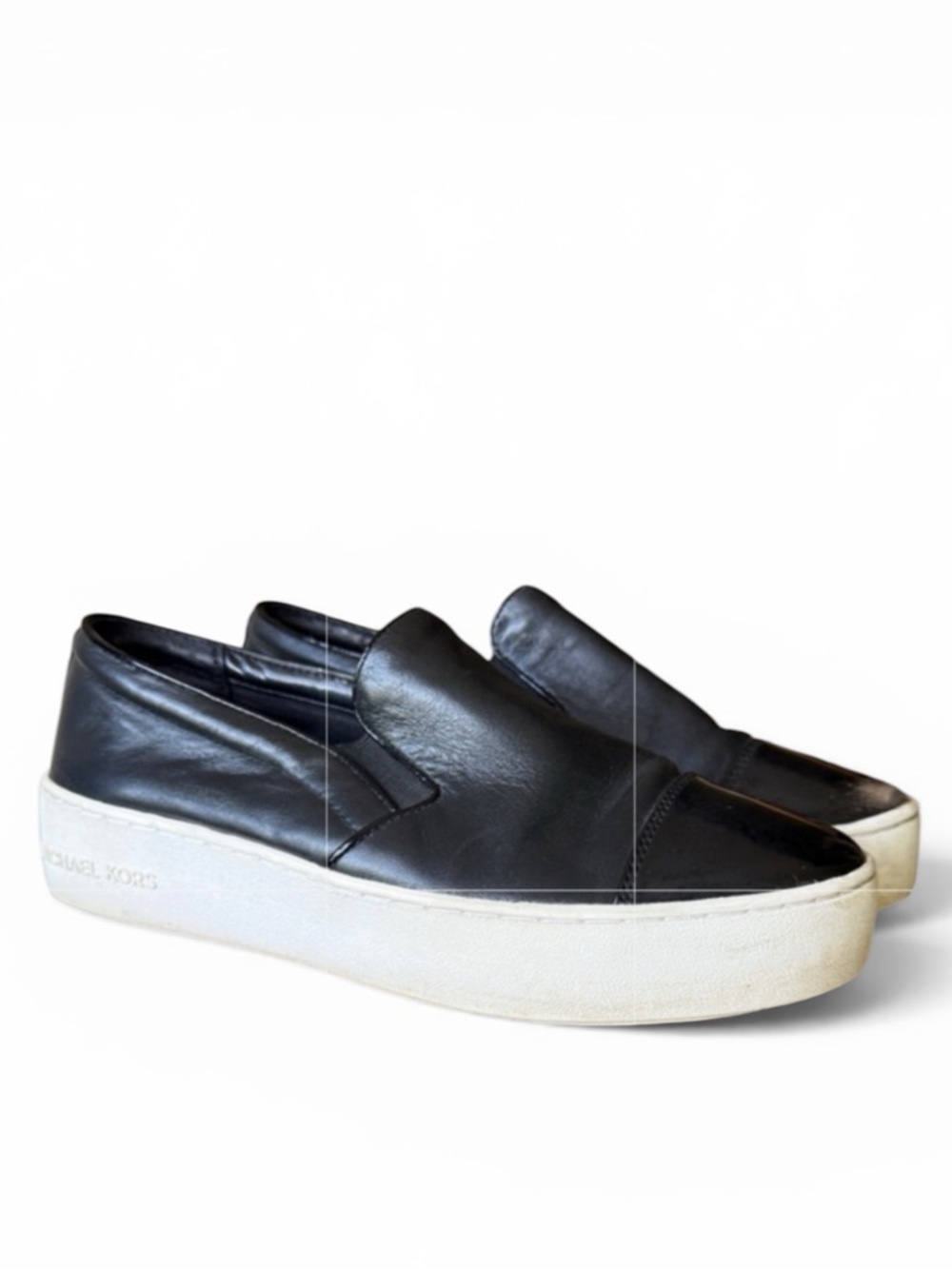 MICHAEL KORS ladies black slip on leather sneaker size 7 1/2 preowned